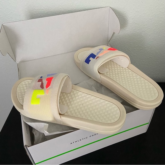 APL Women's Big Logo TechLoom Slide Sandals - Picture 5 of 12